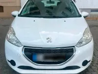 Gebraucht Peugeot 208 68 PS (50 kW) 2014 Weiß Kleinwagen