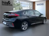 Gebraucht Hyundai Ioniq Premium 88 kW (120 PS) 2018 Phantom black (metallic) Kleinwagen