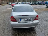Gebraucht Mercedes C180 149 PS (109 kW) 2003 Silber Limousine
