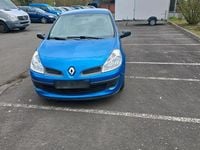 Gebraucht Renault Clio II 75 PS (55 kW) 2006 Blau Kleinwagen