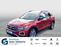 Gebraucht VW T-Roc Move 150 PS (110 kW) 2023 Rot SUV