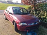 Gebraucht Ford Escort Ghia 75 PS (55 kW) 1996 Rot Limousine