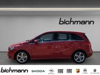 Gebraucht Mercedes B180 122 PS (89 kW) 2012 Rot Van / Kleinbus