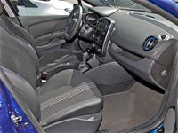 Gebraucht Renault Clio IV Bose Edition 118 PS (86 kW) 2017 Blau Limousine