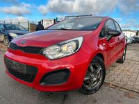 Gebraucht Kia Rio Attract 86 PS (63 kW) 2012 Rot Limousine