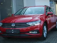 Gebraucht VW Passat Business 122 PS (89 kW) 2023 Tornadorot Kombi