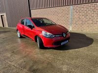 Gebraucht Renault Clio IV Dynamique 73 PS (53 kW) 2013 Feuerrot Kleinwagen