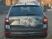 Gebraucht Skoda Octavia Clever 150 PS (110 kW) 2018 Grau Kombi