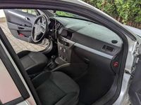 Gebraucht Opel Astra Edition 105 PS (77 kW) 2007 Limousine