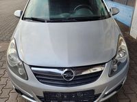 Gebraucht Opel Corsa Edition 87 PS (63 kW) 2011 Silber