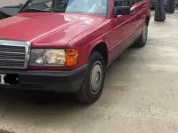 Gebraucht Mercedes 190 90 PS (66 kW) 1984 Rot Limousine