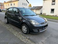 Gebraucht Ford Fiesta Ambiente 69 PS (50 kW) 2007 Grau Kleinwagen