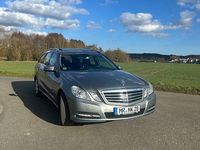 Gebraucht Mercedes E250 204 PS (150 kW) 2010 Grau Limousine