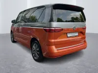 Gebraucht VW Multivan Energetic 150 PS (110 kW) 2023 Monosilber metallic/ energetic Van / Kleinbus