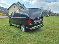Second-hand VW Multivan 204 CP (150 kW) 2022 Negru Monovolum