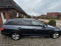 Gebraucht Mercedes E220 Avantgarde 170 PS (125 kW) 2010 Grau Kombi