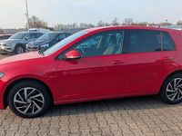 Gebraucht VW Golf VII Join 125 PS (91 kW) 2018 Rot Limousine
