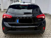 Gebraucht Ford Focus ST-Line 150 PS (110 kW) 2019 Schwarz Limousine