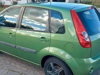 Gebraucht Ford Fiesta 80 PS (58 kW) 2008 Grün Kleinwagen