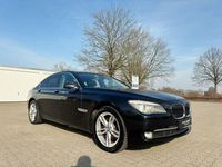 Gebraucht BMW 740 326 PS (239 kW) 2011 Schwarz Limousine