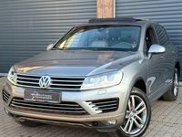 Gebraucht VW Touareg R-line 262 PS (192 kW) 2017 Grau SUV