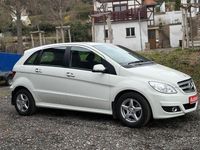 Gebraucht Mercedes B170 116 PS (85 kW) 2008 Weiß Van / Kleinbus