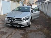 Usata Mercedes GLA200 156 CV (114 kW) 2017 Argento SUV