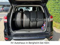 Gebraucht Ford Kuga Individual 150 PS (110 kW) 2015 Schwarz SUV