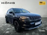 Usado Jeep Compass Altitude 131 HP (96 kW) 2023 Preto SUV