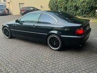 Gebraucht BMW 320 170 PS (125 kW) 2001 Schwarz Coupé