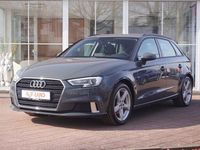 Gebraucht Audi A3 Ambiente 150 PS (110 kW) 2018 Grau Limousine