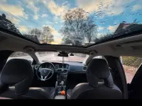 Gebraucht Volvo V40 114 PS (83 kW) 2012 Schwarz Kleinwagen