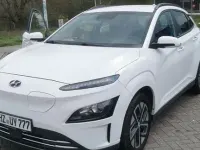 Gebraucht Hyundai Kona 100 kW (136 PS) 2021 Weiß SUV
