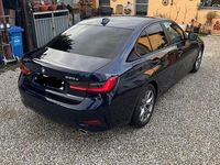 Gebraucht BMW 330e Advantage 292 PS (214 kW) 2019 Blau Limousine
