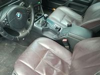 Gebraucht BMW 520 150 PS (110 kW) 1998 Grau Kombi