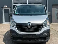 Gebraucht Renault Trafic Komfort 140 PS (102 kW) 2015 Grau Van / Kleinbus