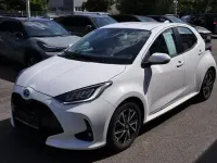 Gebraucht Toyota Yaris Basis 116 PS (85 kW) 2022 Schneeweiß Kleinwagen