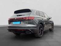 Gebraucht VW Touareg R-line 286 PS (210 kW) 2024 Grau SUV