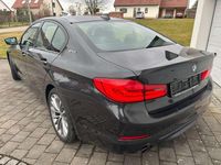 Gebraucht BMW 530e Sport Line 184 PS (135 kW) 2019 Sophistograu brillanteffekt Limousine