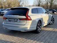 Gebraucht Volvo V90 Core 398 PS (292 kW) 2025 Grau Kombi