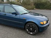 Gebraucht BMW 318 Basis 143 PS (105 kW) 2005 Blau Kombi