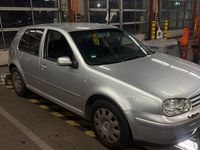 Gebraucht VW Golf IV 75 PS (55 kW) 2003 Silber Kleinwagen