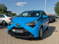 Gebraucht Toyota Aygo X-play 72 PS (52 kW) 2018 Blau Kleinwagen