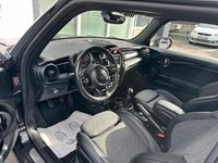 Gebraucht Mini Cooper 136 PS (100 kW) 2019 Schwarz Kleinwagen