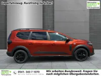 Neu Dacia Jogger Extreme 122 PS (89 kW) 2026 Terracottabraun Van / Kleinbus