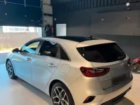 Gebraucht Kia Ceed Spirit 160 PS (117 kW) 2022 Silber Kleinwagen