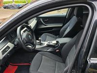 Gebraucht BMW 320 150 PS (110 kW) 2006 Schwarz Limousine