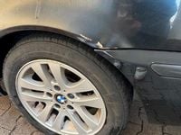 Gebraucht BMW 316 115 PS (84 kW) 2004 Schwarz Limousine