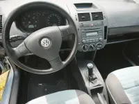 Używany VW Polo 80 KM (58 kW) 2009 Srebrny Hatchback