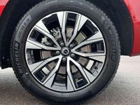 Gebraucht Volvo XC60 Plus 250 PS (183 kW) 2024 Rot SUV